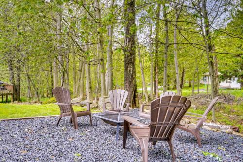 Tobyhanna House | 2 Mi to Tobyhanna SP Family Home with Deck!