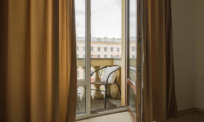 Minsk City Centre Apartment | 2-room apartment with view the avenue