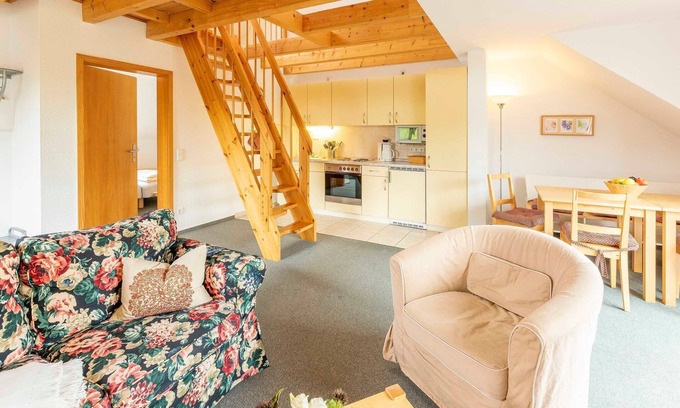 Muritz Apartment | 2-room vacation apartment, 6 persons, balcony, upper floor (4) - Müritzparadies - Feriendorf