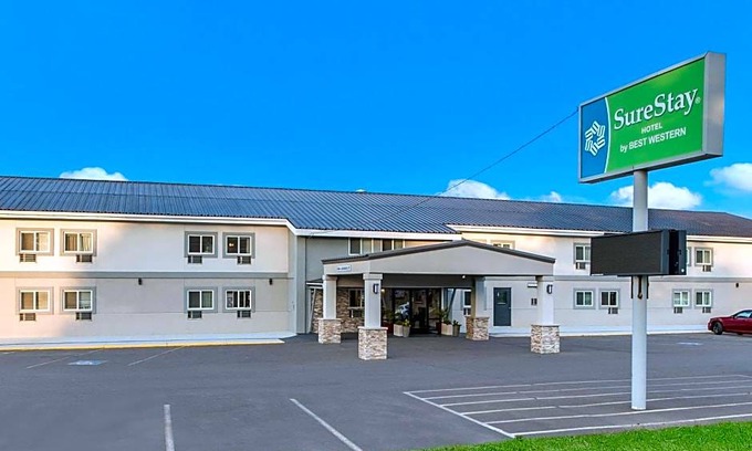 Presque Isle Hotel | 2-Star Hotel ∙ SureStay Hotel by Best Western Presque Isle