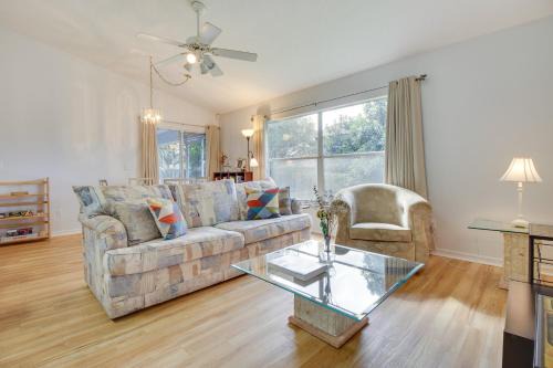 Minneola Apartment | 20 Mi to Disney Condo with Pool Access in Clermont!