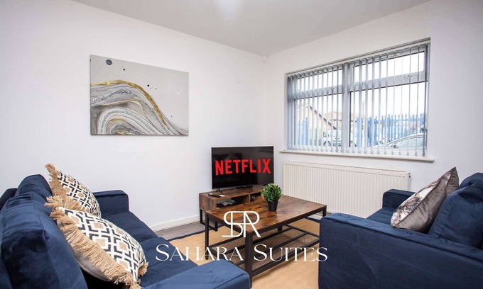 Blyth House | 20% OFF! Stylish 3BR | Contractors & Family Stay