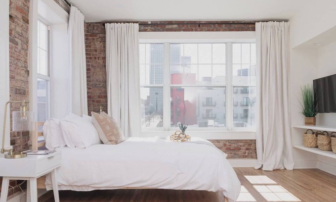 Brady Arts District House | 21 1/2 Boutique Hotel Unit 3-2