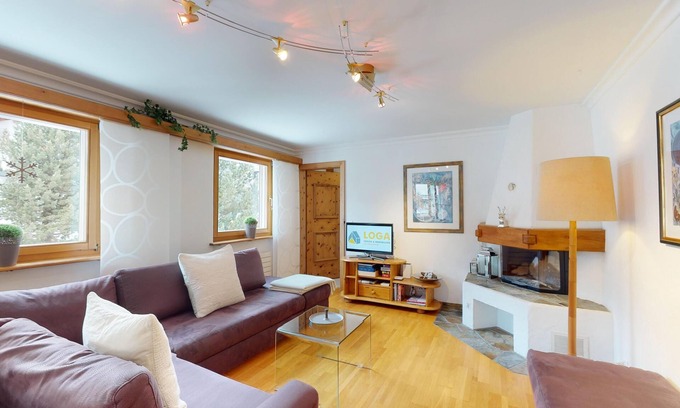 Silvaplana Apartment | 2½ -room apartment on the first floor, with lift.