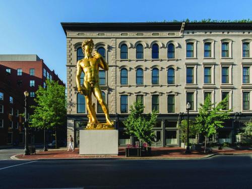 West Main Historic District Hotel | 21c Museum Hotel Louisville