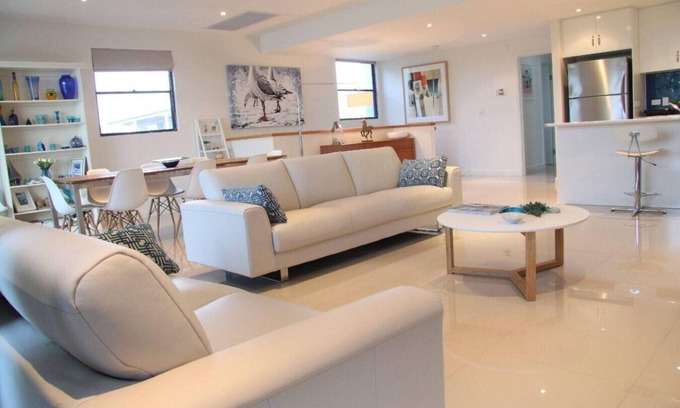 Encounter Bay House | 23 Nevin Avenue, Encounter Bay
