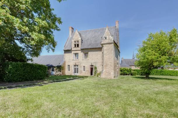 Montigne-les-Rairies House | 250 m² House ∙ 5 bedrooms ∙ 7 guests