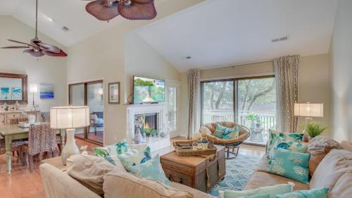 Isle of Palms House | 26 Fairway Dunes by AvantStay Wild Dunes Villa w Community Pool