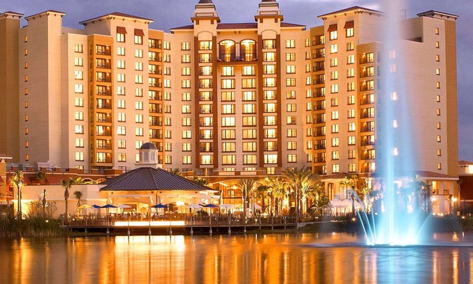 Lake Buena Vista Resort | 2BD/Orlando near Disney - Private Living Area, Full Kitchen!