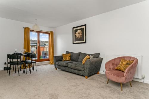 East End Apartment | 2Bed City Central East End Gem