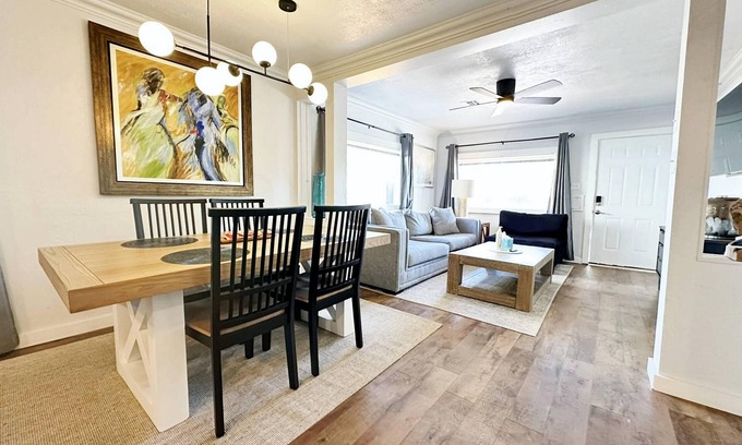 Central Oklahoma City Apartment | 2br-newly Renovated Full Kitchen-3 Mins Asia Dist