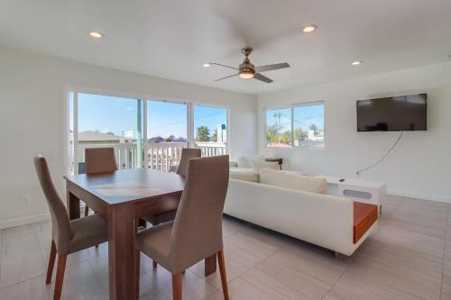 Village of La Jolla House | 2nd floor A-C steps to beach downtown La Jolla