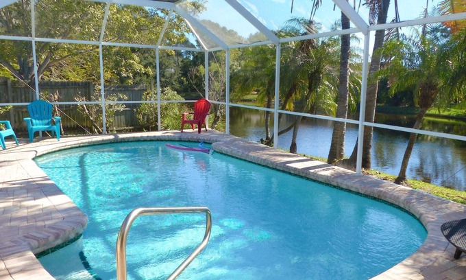 Palma Sola House | 3/2 Lakefront Pool Home ☀️ NW Bradenton ☀️ Pool South Exposure