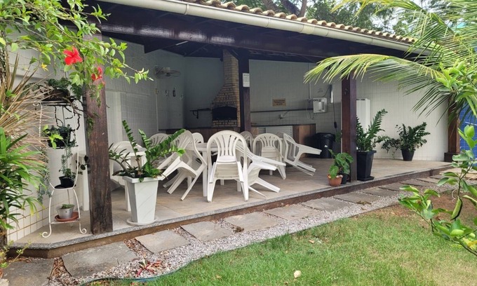 Algodoal Apartment | 3-B Ap in Condo W/pool, 600m From the Beach Cee202