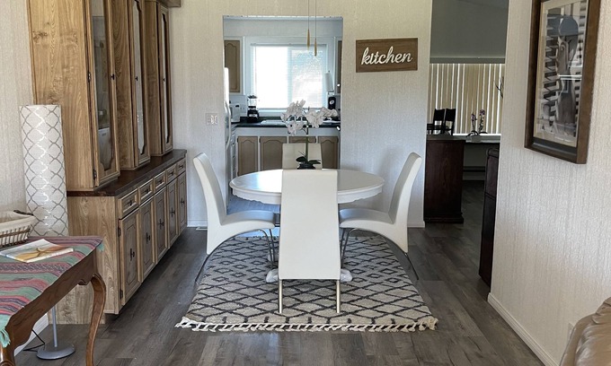 Thousand Palms House | 3 bdrms, 2 bath, Family House w Community Pool/Jaq