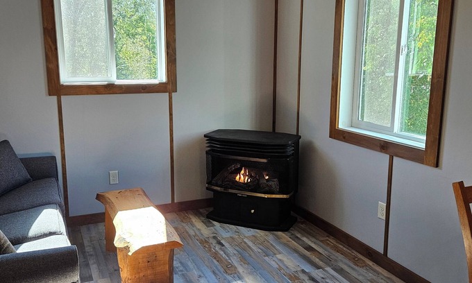 Wautoma House | 3-bed 2 Bath WiFi, AC.lake front 2 min to Nordic Mtn ,dock ,kayaks .