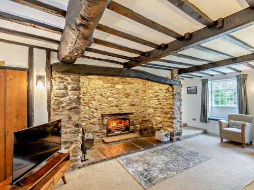 Braithwaite House | 3 Bed in Braithwaite SZ174