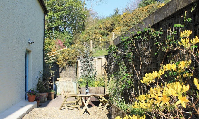 Llansteffan Cottage | 3 bedroom accommodation in Llansteffan, near Carmarthen