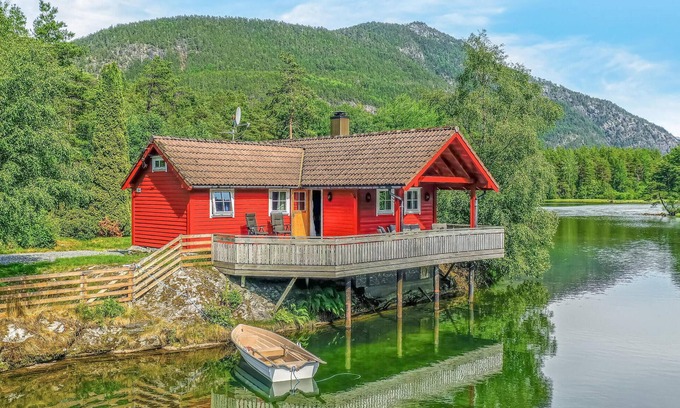 Gloppen House | 3 bedroom amazing home in Sandane