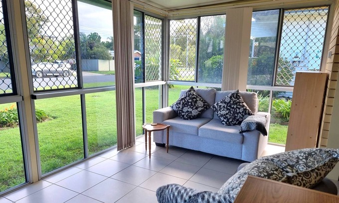 Woorim House | 3-bedroom house in lovely Woorim with AC, WiFi