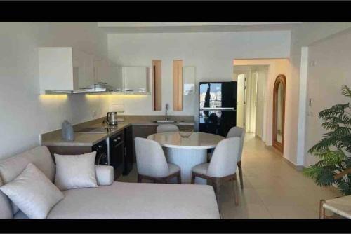 Makadi Bay Apartment | 3 Bedrooms with roof in Makadi