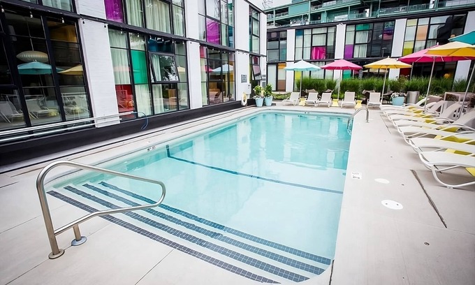 West Fens Hotel | 3 Convenient Units Minutes from Museum of Science! Pets Allowed, Valet Parking!