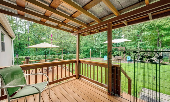 New London Cottage | 3 Mi to Badin Lake: Quiet New London Retreat