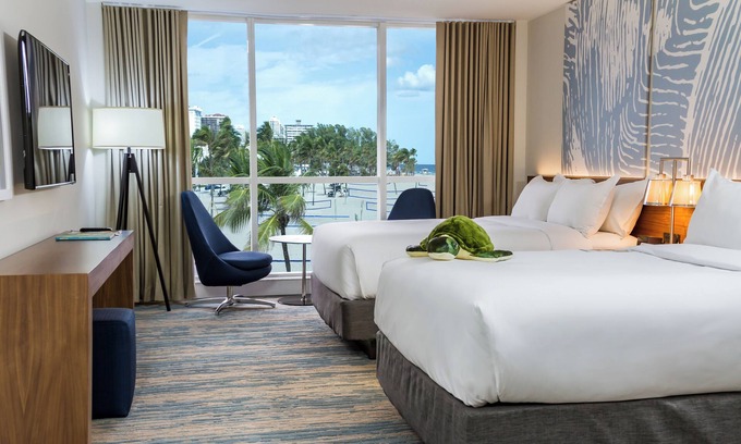 Central Beach Hotel | 3 Oceanfront Rooms with Pool near Fort Lauderdale & Las Olas Blvd