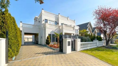 Richmond House | #3 Room