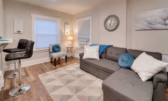 Northtown Condo | #3 The Cozy Corner Suite @ The Garland Suites