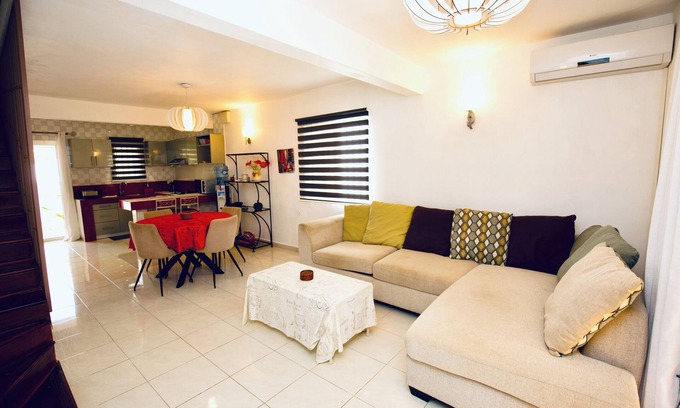 Bain Boeuf House | 300 m beach, Wifi, Pool, Air-conditioned, Garden