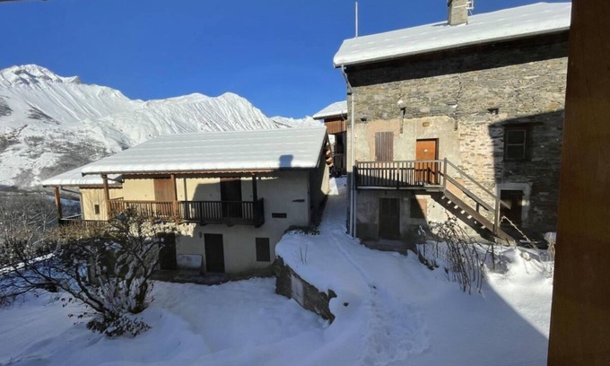 Saint-Martin-de-Belleville Apartment | 300m from ski lifts, 1st floor, tv, ski locker, 25m², Saint Martin de Belleville
