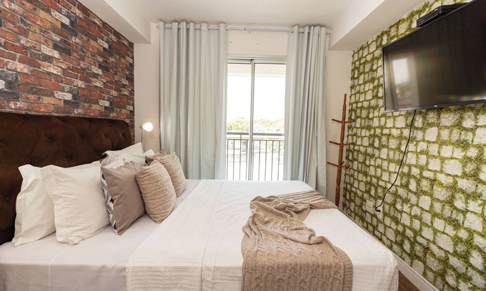 Santana Apartment | 360 Expo Center