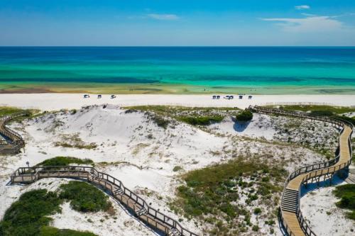WaterSound Beach House | 37 Compass Point South #107
