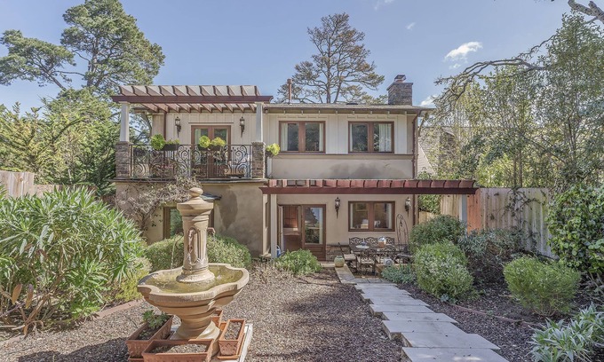 Golden Rectangle House | 3748 Tuscany by-the-Sea ~ Walk To Downtown Carmel