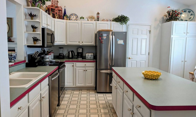 Cedar Neck House | 38293 Clearwater Court - Cedar Landing
