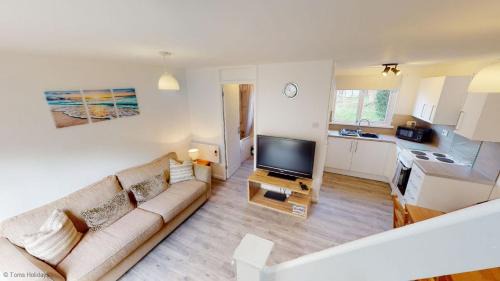 Saint Erth Praze House | 39 Strawberry Hill, Tolroy Manor