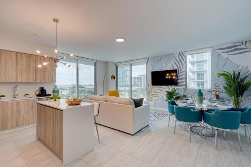 Northeast Miami Apartment | 3900-717AS DESIGN DISTRICT, CONDO 2 BEDROOMS & 2 BATHROOMS & BAY