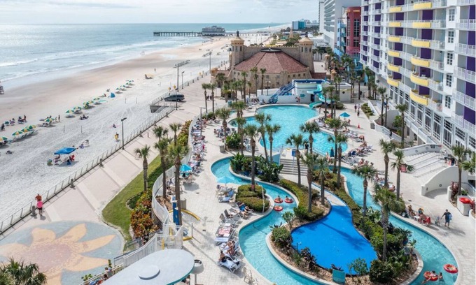 Brush - Stewarts Resort | 3BD/Daytona - Beach, Pools, Lazy River, Bar, Slides