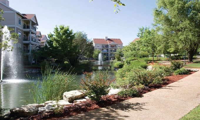 Table Rock Resort | 3BD Deluxe/Branson - w/Pools, BBQ, Game Room, Gym!
