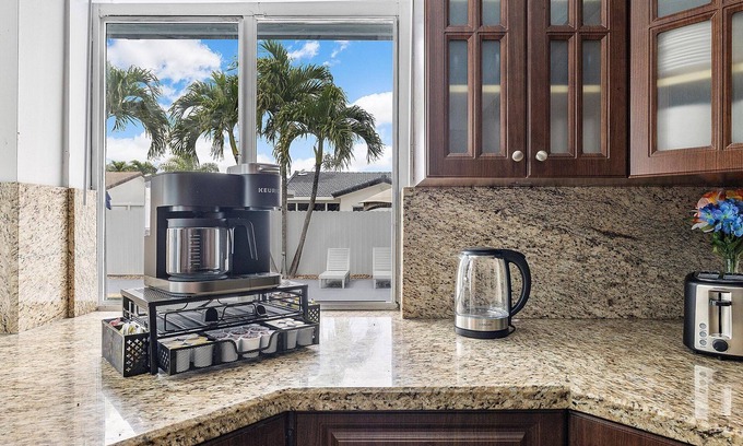 Richmond West House | 3BR Oasis Home, Modern & Renovated With A Nice Private Pool, Work & Pet Friendly
