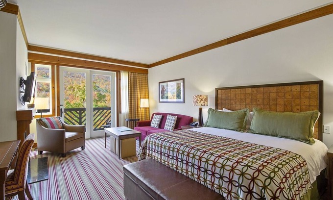 Stowe Area Apartment | 3rd Floor Studio @ The Lodge at Spruce Peak