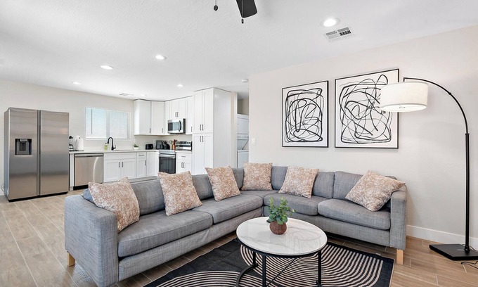 South Mountain House | 4.5 Miles From Downtown Phoenix