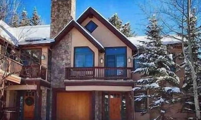 Aspen House | 4 BEDROOM 4 BATH HOME. ASPEN!