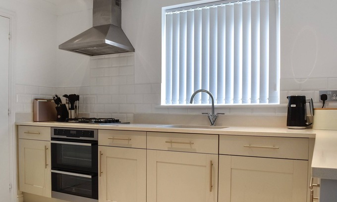 Middlesbrough Cottage | 4 bedroom accommodation in Middlesborough
