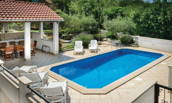 Gruda House | 4 bedroom cozy home in Gruda