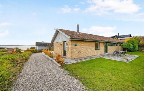 Egsmark Strand House | 4 Bedroom Pet Friendly Home In Ebeltoft