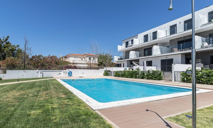 Manta Rota Ski Chalet | 4 bedroom villa with pool and in a condominium by AlgarveManta (6V4)