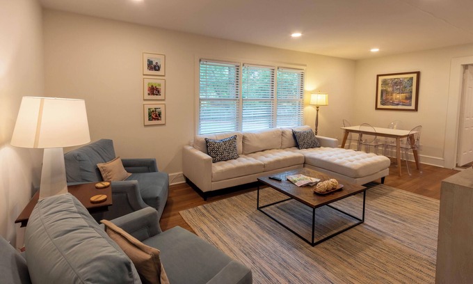 Athens House | 4 BR Sleeps 10 Near UGA & Downtown