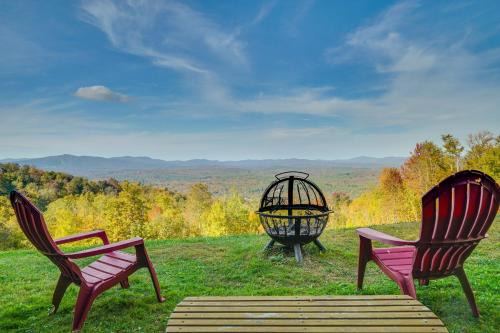 Stratton Mountain House | 4 Mi to Stratton! Group Getaway with Deck and Views